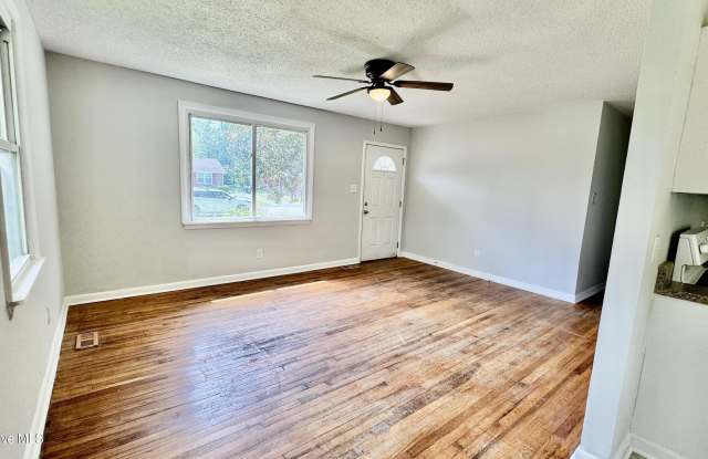 107 Armstrong Drive photos photos