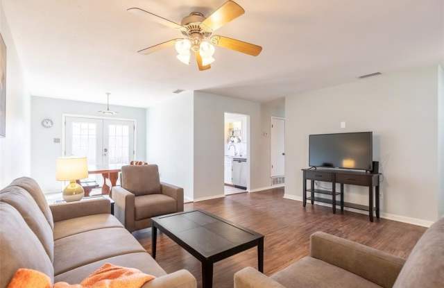 1689 Chachalaca Lane photos photos