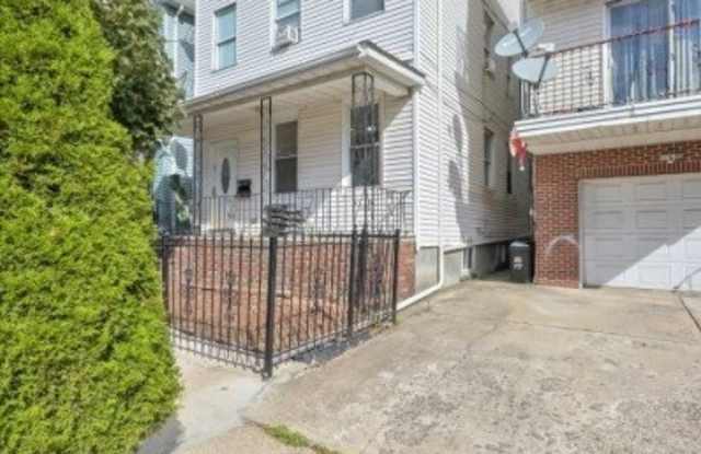 907 Olive St. photos photos