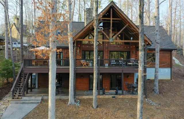 105 Cedar Cove Gallery 3