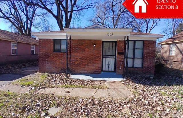 Spacious 4-BR Midtown Home – Fully Renovated  Section 8 Welcome photos photos