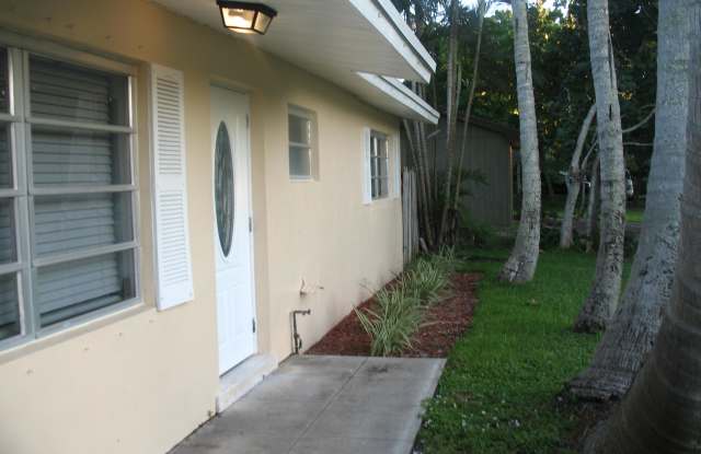 19009 SE Hillcrest Drive Gallery 4
