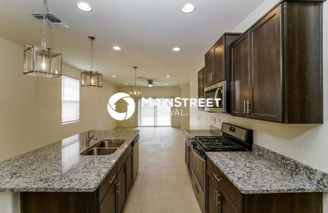 10707 West Dickerson Drive Gallery 4