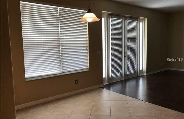 510 ROB ROY DRIVE Gallery 2