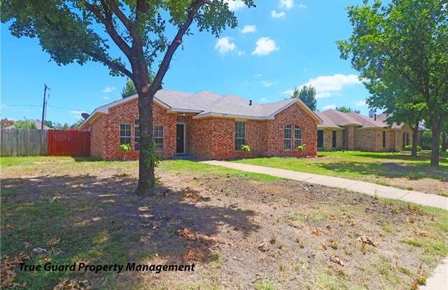 2516 Larkspur Lane - 2516 Larkspur Lane, Rowlett, TX 75089