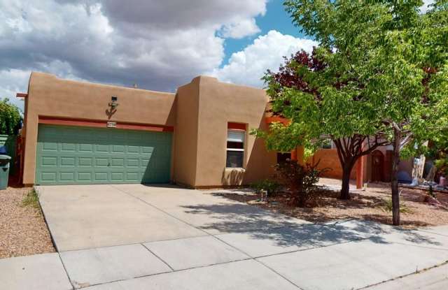 Welcome to 4759 Solecito Way! Gallery 1