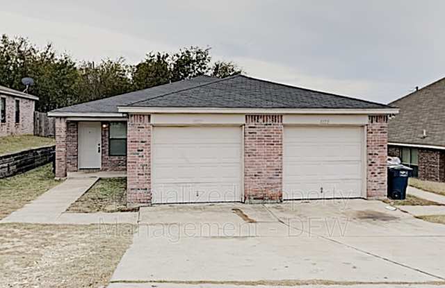 8121 Doreen Ave - 8121 Doreen Avenue, Fort Worth, TX 76116