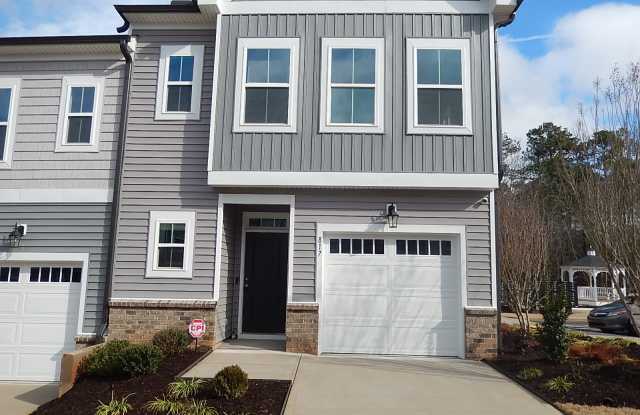 817 Oak Center Drive - 1 Gallery 1