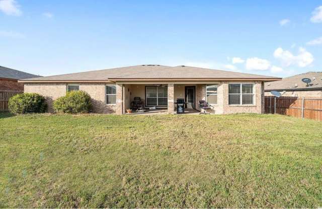 4400 Lloyd Drive Gallery 2