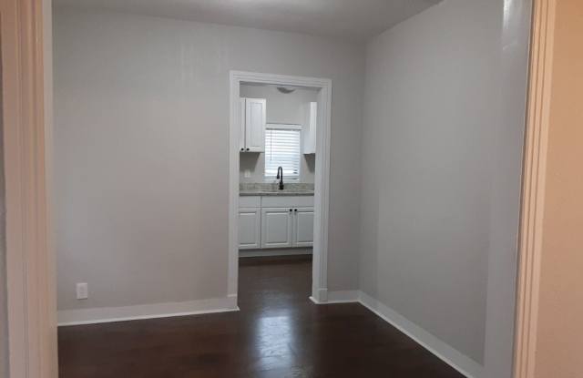 3317 James Ave. Gallery 3
