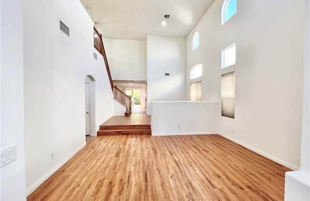 8815 Lost Forest Street photos photos