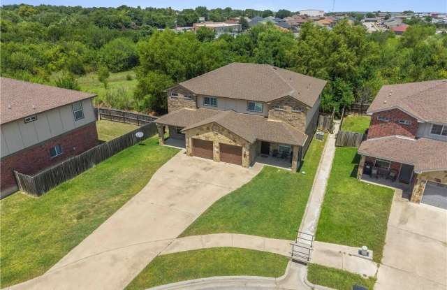 1105 Grace Point Drive Gallery 3