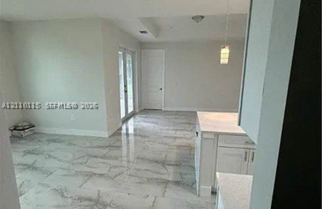 3304 11 Street W Gallery 2