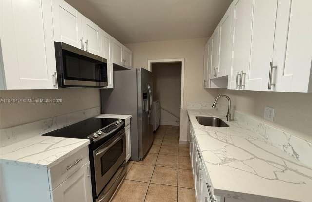 641 N 70th Avenue, Hollywood, FL 33024 photos photos