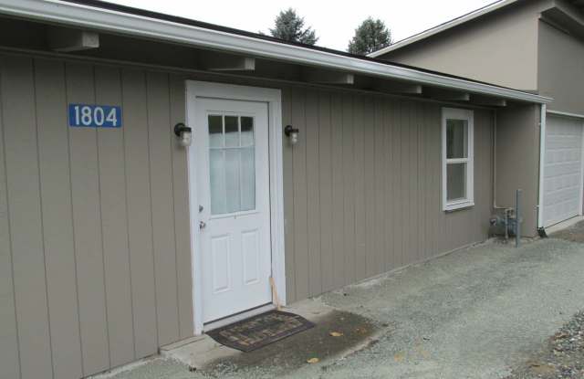 Hassler Lane, 1804 Burlington - 1804 Hassler Lane, Burlington, WA 98233