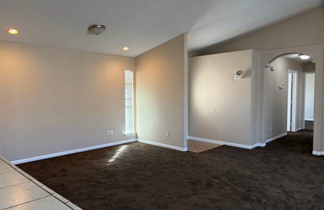 Spacious 3 bdrm/2 bath Home w/Large Primary Suite & Fenced Yard $1800 Monthly Rent Gallery 3
