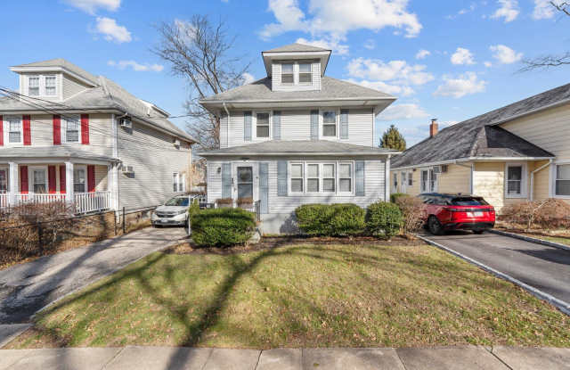 78 Orchard Street - 78 Orchard Street, Oyster Bay, NY 11771
