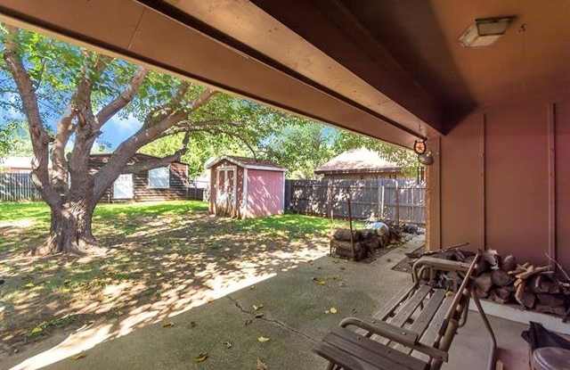 6537 Meadowview Lane Gallery 3