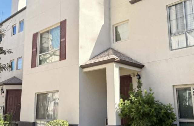 100 E Fillmore Street unit: 208 photos photos