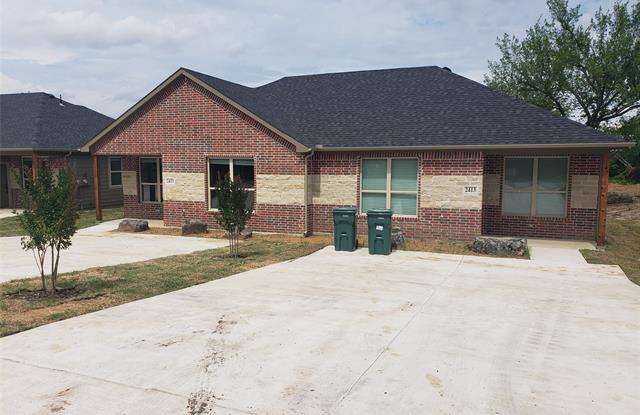 2417 N Hickory Street - 2417 North Hickory Street, Sherman, TX 75092
