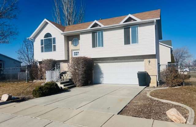 Beautiful remodeled home with fenced backyard and 2 car garage photos photos Beautiful remodeled home with fenced backyard and 2 car garage photos photos