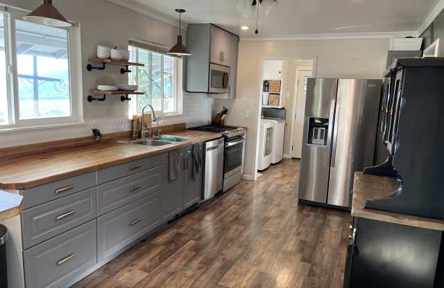 564 East Jackson Street photos photos