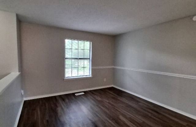 3785 Walsingham Dr Gallery 3