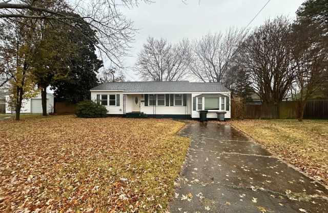 Welcome to this charming home in the desirable cul-de-sac of Hampton, VA. "ASK ABOUT OUR ZERO DEPOSIT" photos photos
