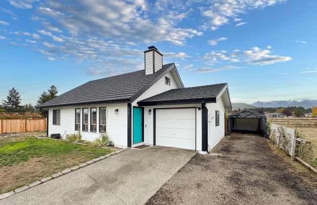 71 W. Loma Vista - 71 West Loma Vista Road, River Road, WA 98382