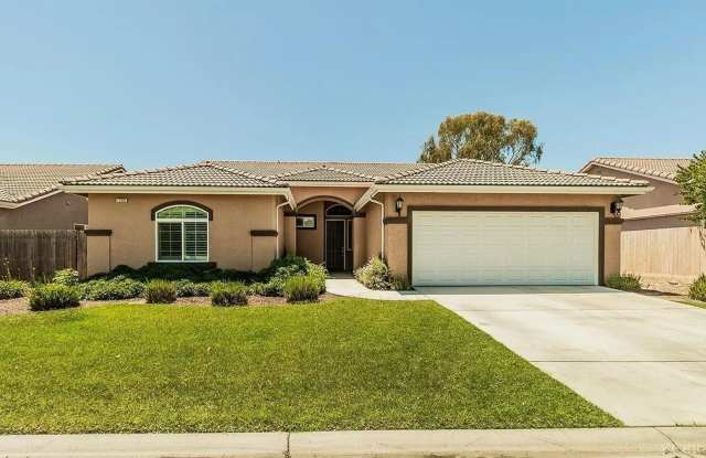 4 Bedroom 2 Bath available Now photos photos