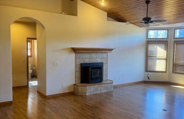* LEASE PENDING Beautiful 4-Bedroom Home on Acreage | Peaceful Doney Park Living - 7825 Fawn Run Road, Doney Park, AZ 86004