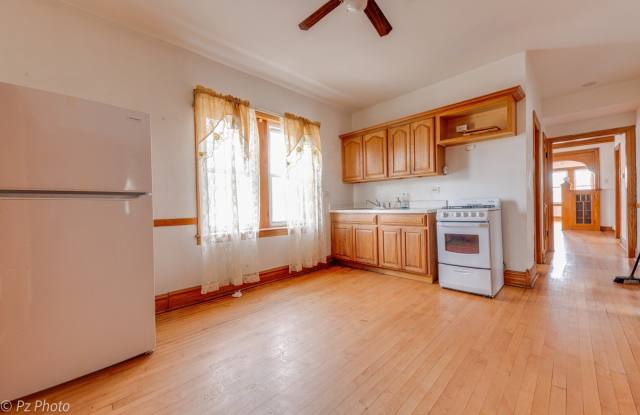 4759 S Springfield Avenue Gallery 2
