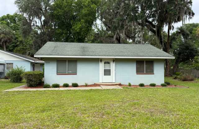Two Bedroom Charmer photos photos
