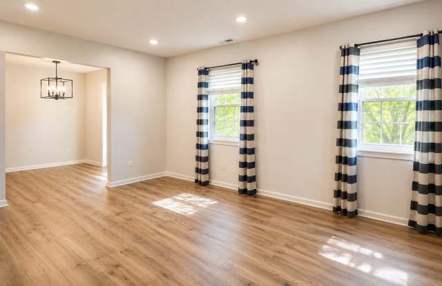 1516 W Jefferson Avenue Gallery 4