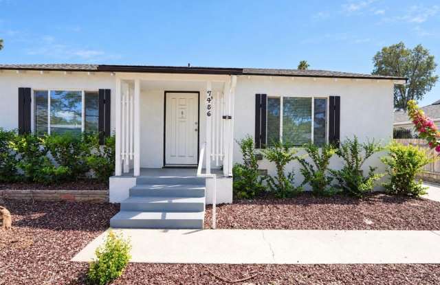 7456 Kingsley Way Gallery 1