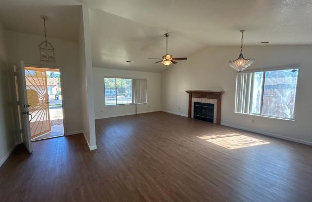 1589 Joett Drive Gallery 4