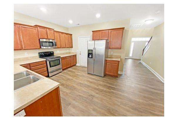 65 Roselite Circle Gallery 4