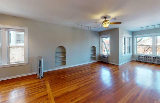 2555 W. Winnemac photos photos