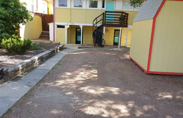 2207 1/2 Colorado Ave photos photos