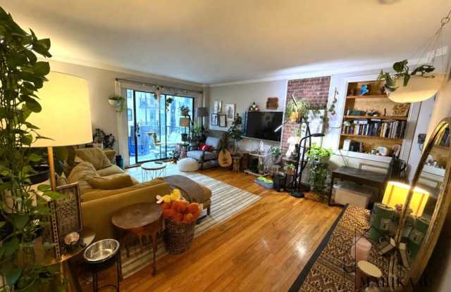 26 Commonwealth Ter. photos photos