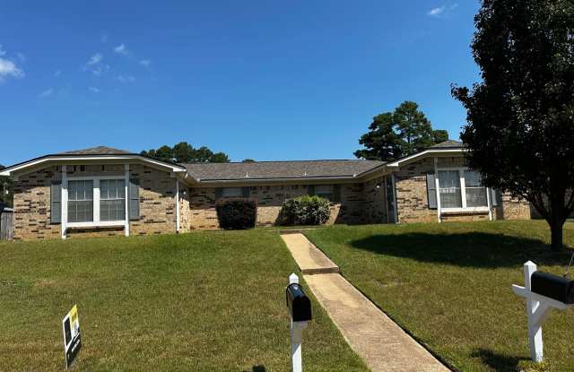 Beautifully updated 2 Bedroom duplex in PT photos photos
