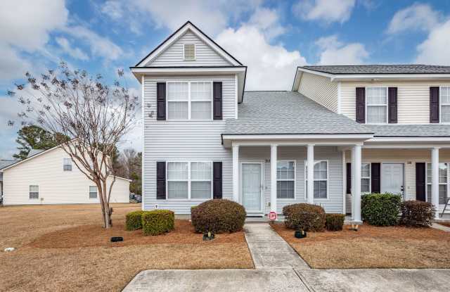 3 Bedroom, 2.5 Bathroom Townhome in Lakes of Summerville - Summerville photos photos