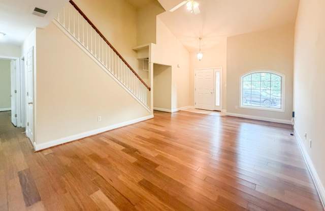 2513 Denburn Court Gallery 2
