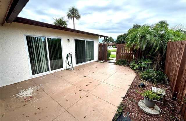 5660 Foxlake Drive Gallery 2