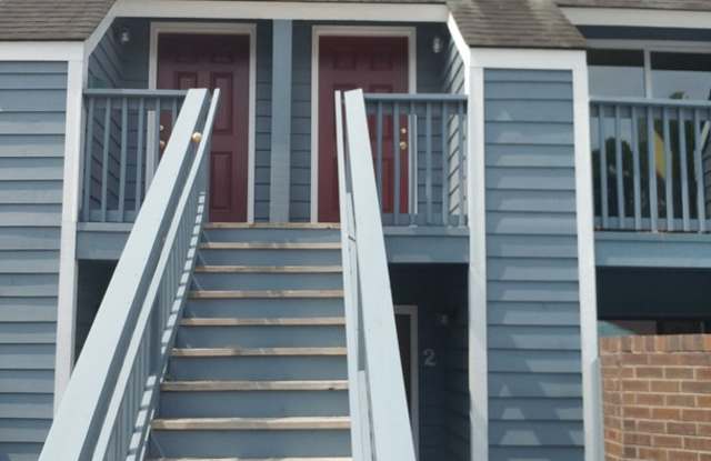 Remodeled 2 Bedroom 2 Bath in Garden City photos photos