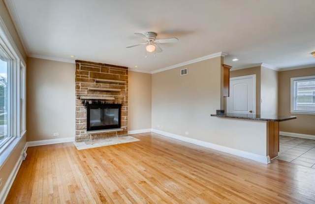 8152 Mayfield Avenue Gallery 2