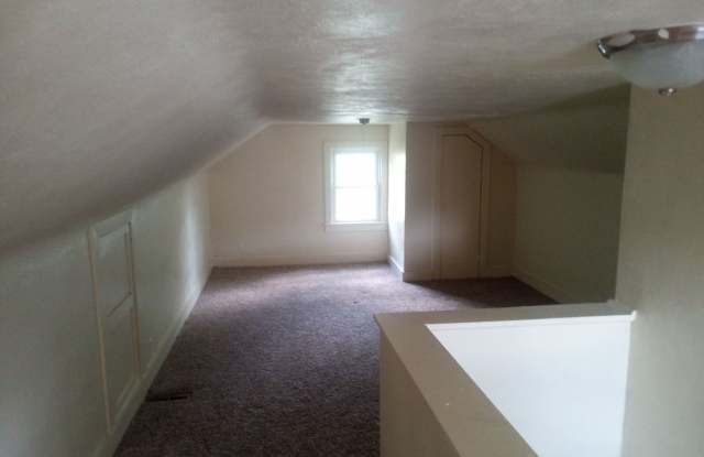 615 Cuthbert Rd - 3beds 1bath Gallery 3