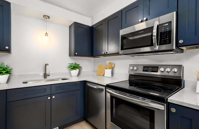 Juniper West photos photos