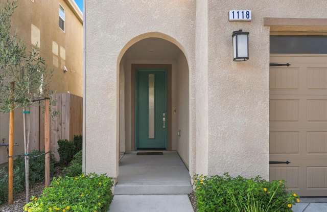 1118 Elevations Wy W Gallery 2