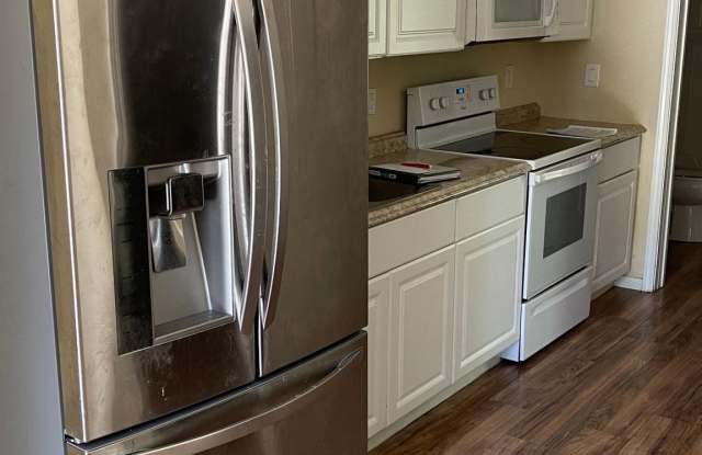 54005 Pine Crest Ave photos photos